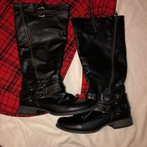 Cathy Jean mid calf black boots